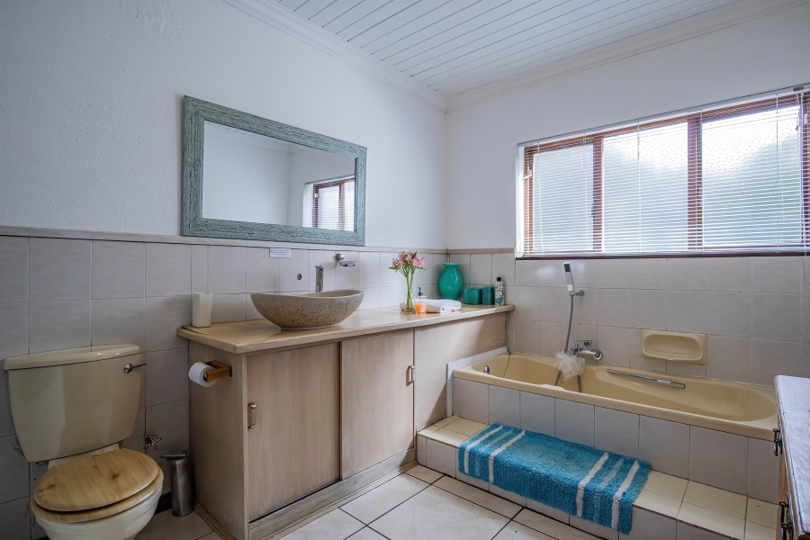 4 Bedroom Property for Sale in Joostenbergvlakte Western Cape